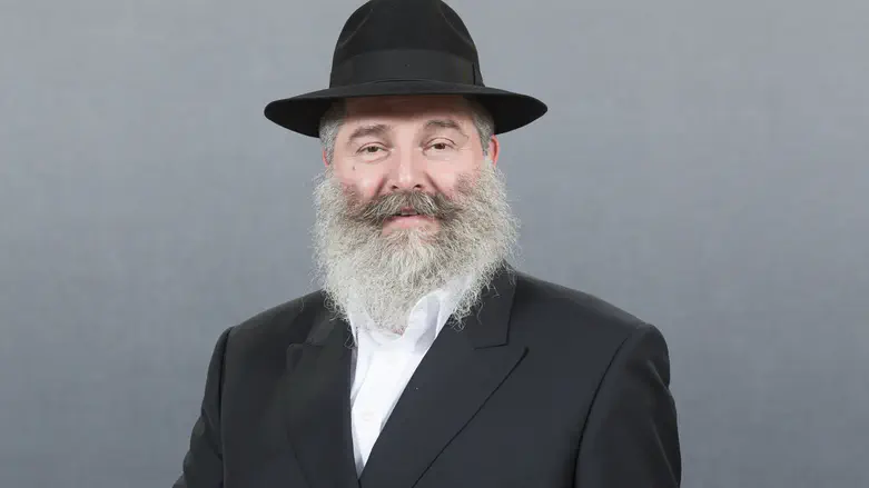 Jerusalem: Chabad rabbi collapses suddenly and passes away