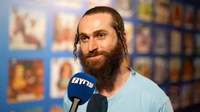 הזמר שמואל: כל מילה של הרב קוק - כמו שירה