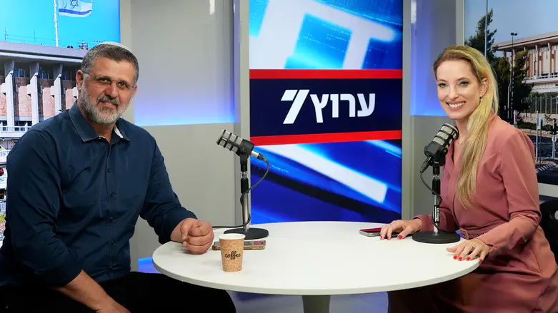 הפודקאסט של הדר מילר: הפצע של עמונה, השליחות בכנסת | ערוץ 7