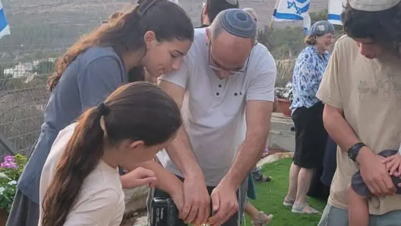 טיילת הגיבורים נחנכה בישוב דֹולב