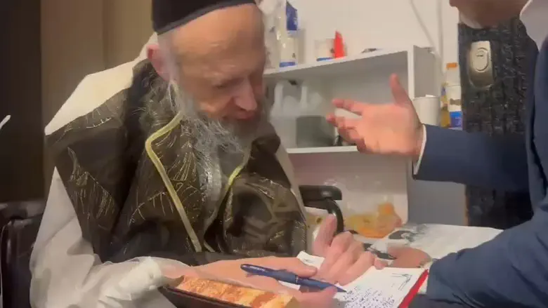 בשל מצבו הקשה: הוספת שם לרב דב קוק