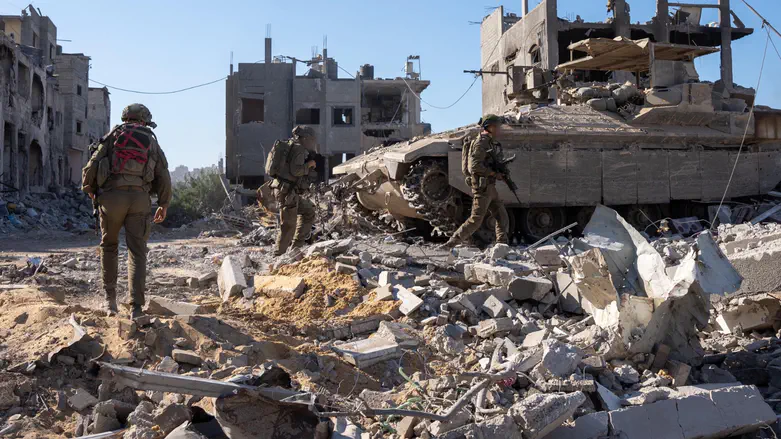 צה"ל מתמרן בזהירות: כך נראית הלחימה