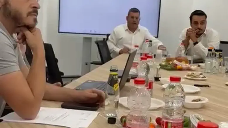 חבר מועצה כינה את היועמ"ש מזרוחניק מסריח