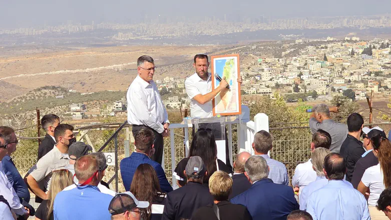 צילום: אלישע גרוסברג 250 نائِباً من الكونغرس يزورون المنطقة