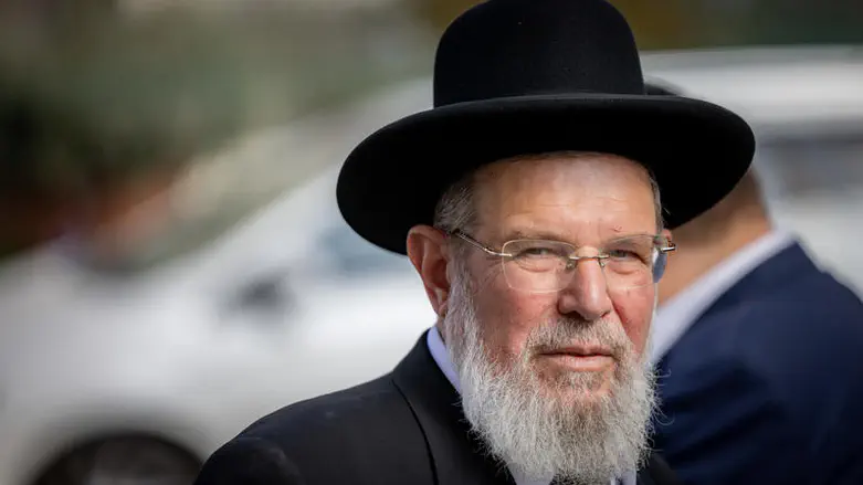 Chief Rabbi calls for unity as prerequisite for victory