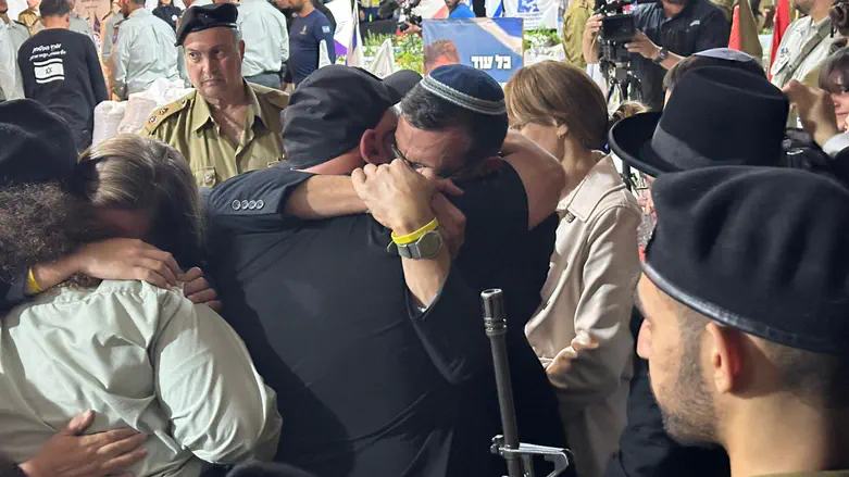 סרן דניאל פרץ ז"ל מובא למנוחות