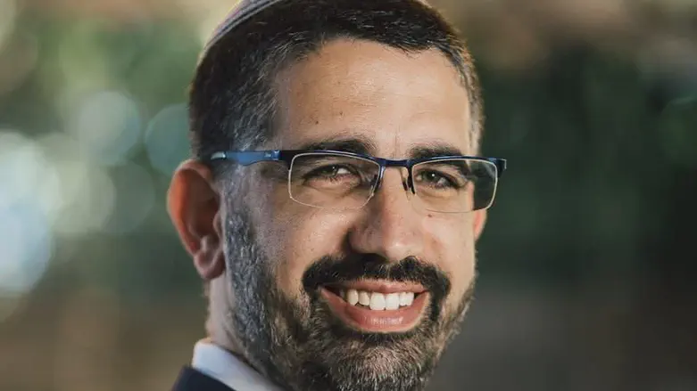 הרב אבוקרט נפרד מהרב אפרים רובינשטיין