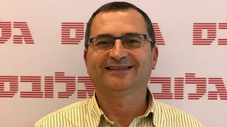 המנכ"ל לשעבר תוקף: "מישהו כאן גוזר קופון"