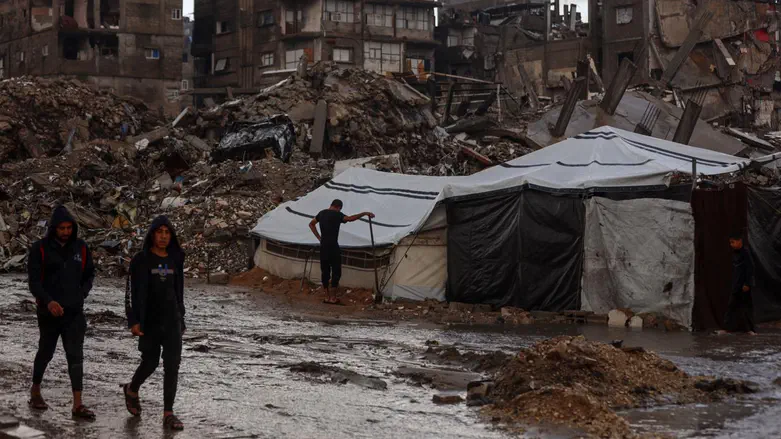 UN moves to clear massive Gaza City wartime dump