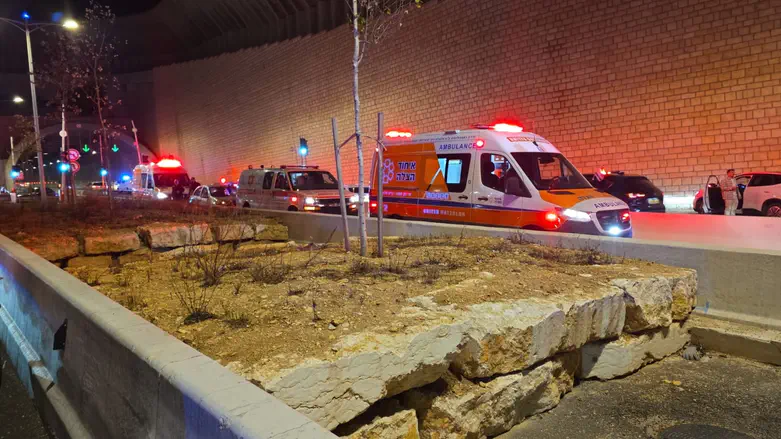 מחסום המנהרות: חייל ירה לעבר שב”חים – ופצע אחד מהם