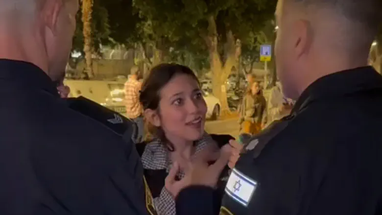 באדיבות הדר מוכתר כיכר החטופים: שוטרים חסמו את הדר מוכתר