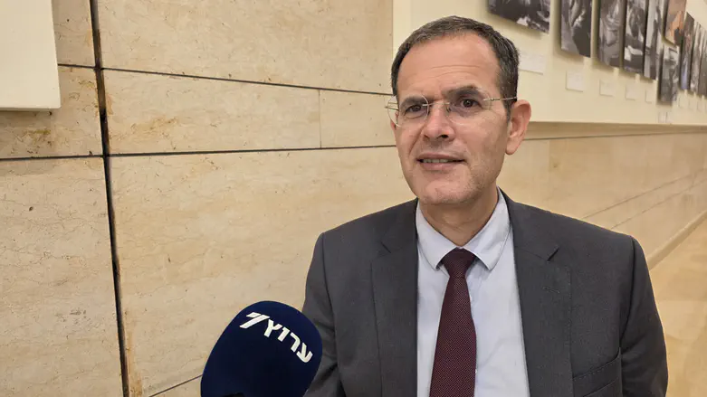 צילום: חזקי "גלי, לא תצליחי לגרום למשבר"