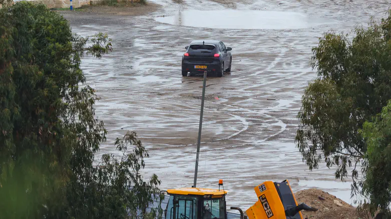Storm Byron about to reach its peak, severe risk of flooding | Israel ...