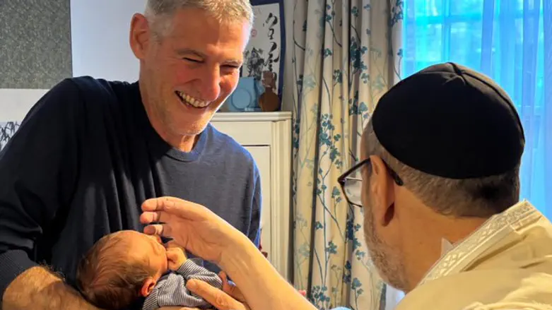 צילום: מתוך הרשת יאיר גולן חגג ברית לנכדו