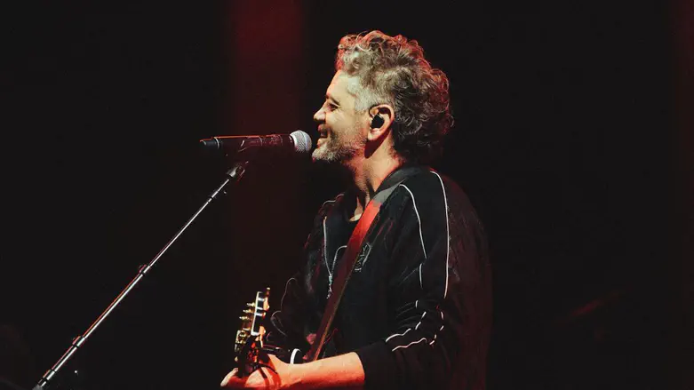 אמיר דדון משיק סינגל חדש: "עפיפונים"