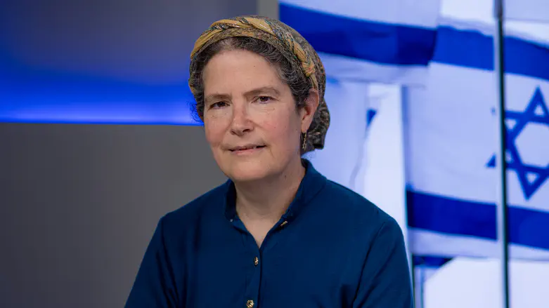 עוקבת אחרי הח"כים - וחושפת את האמת