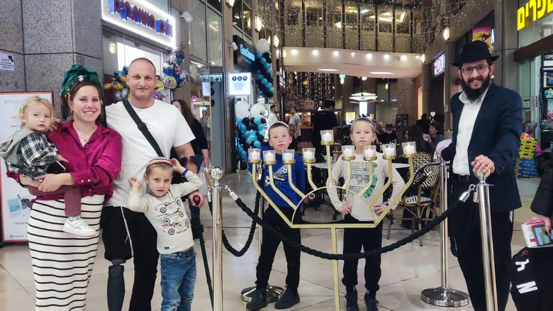 Wounded warrior's message to Arab who blew out menorah: Israel can't be extinguished