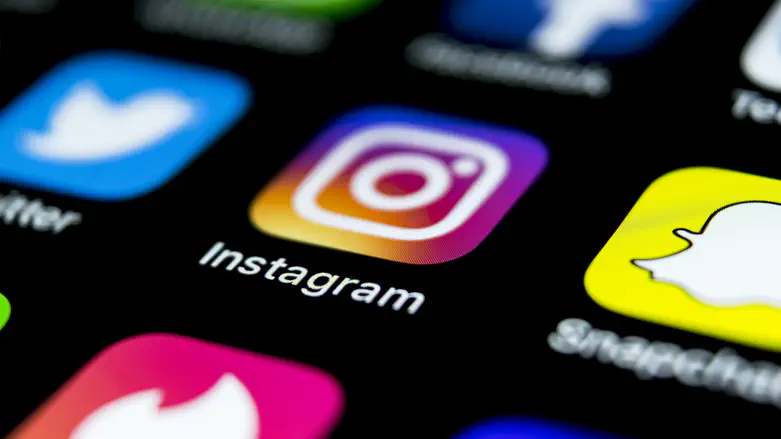 Алгоритм Instagram продвигал антисемитскую продукцию