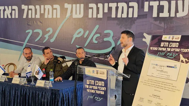 דוברות המועצה האזורית בנימין Новое лицо Гражданской администрации в Шаар-Биньямине