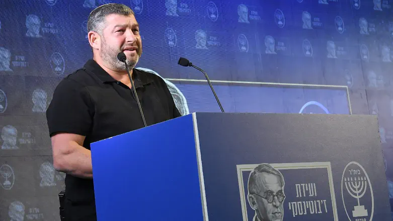 Poll: Party led by Ofer Winter falls below electoral threshold