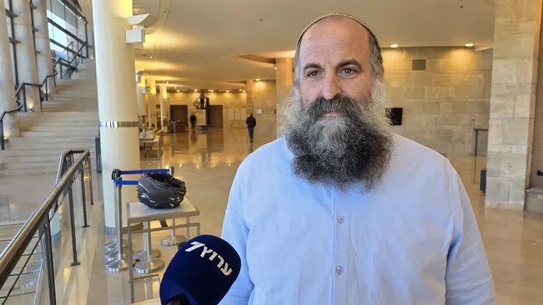 "מי שמפיל את החוק - מחליש את הצבא"