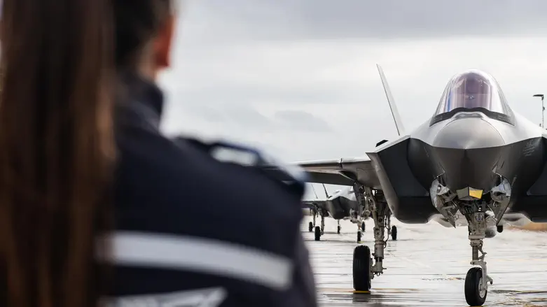 As Iran threat looms: Three new F-35 jets arrive in Israel