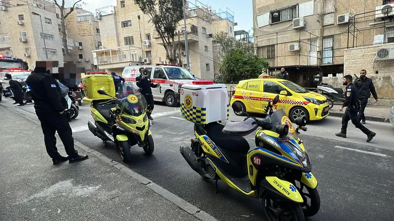 שני תינוקות מתו בגן בירושלים, 53 עם בעיות נשימה