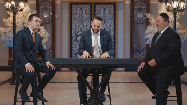 צילום: נחמן אלבר & יוסי בן שימול "ממתק לשבת": אברימי רוט מצטרף לביצוע