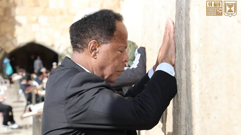 US Justice Dept. Antisemitism Envoy visits Western Wall: 'Let's stop the hatred"