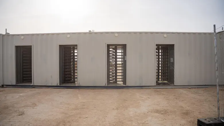 افتتاح معبر رفح: دخول 50 فقط يومياً إلى غزة