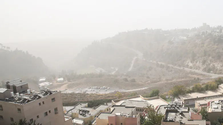 Very high air pollution expected across the country