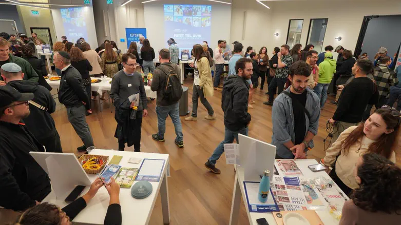 Over 300 olim gather for 'Meet Tel Aviv' community fair