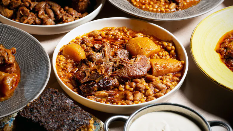 מסע בין צ'ולנטים מסורתיים: "הצ'ולנטיאדה"