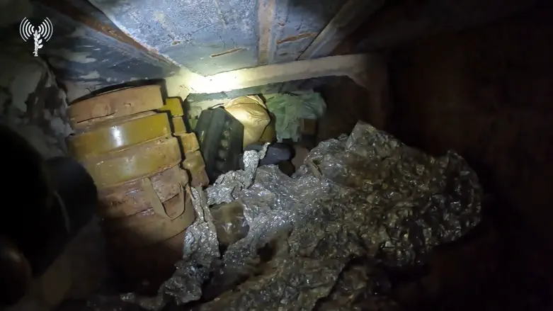 Watch: IDF destroys weapons storehouse in southern Syria