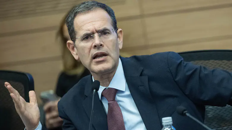 Ротман отстранил Сааду от дебатов