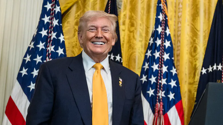 מה מסתירים על חייזרים? טראמפ יחשוף מסמכים