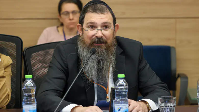 עדויות ממערך זיהוי החללים: „יצאנו מ’שורה’ אחרת, עם נפש סדוקה וכואבת”