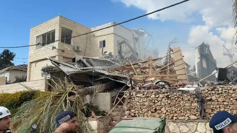 MDA spokesperson 9 killed in missile strike in Beit Shemesh