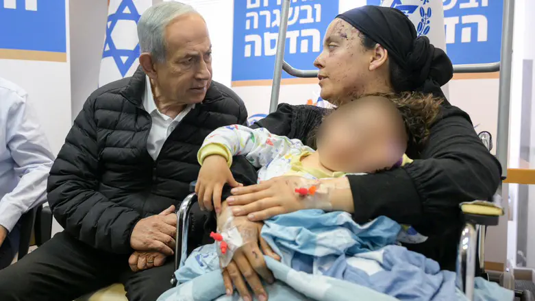 Netanyahu visits victims of missile strike