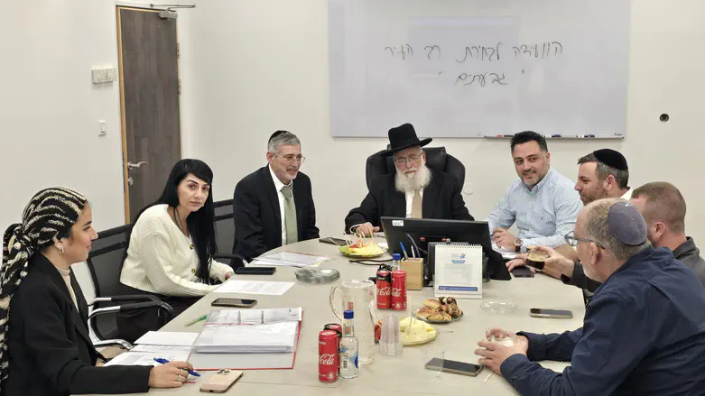 דרישה: להקפיא את הבחירות לרבנות גבעתיים