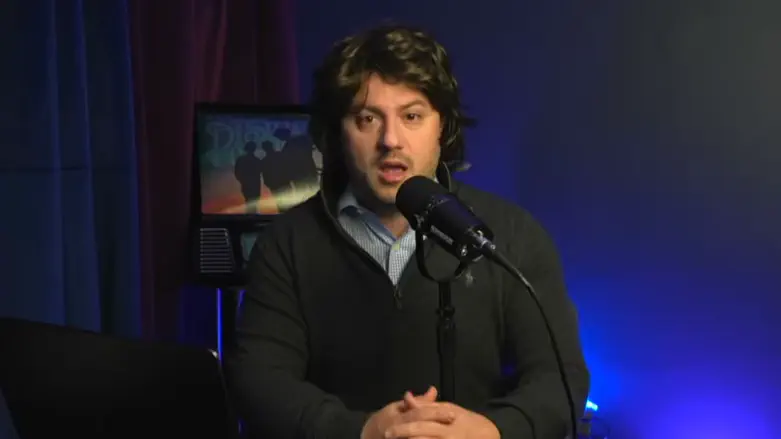 Ami Kozak's "Tucker Carlson vs. Chabad"