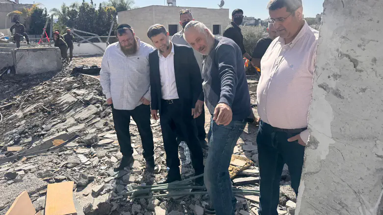 סמוטריץ' הצהיר: "נבנה מחדש את בית הכנסת"