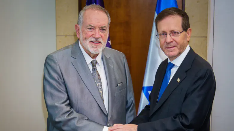 אחרי המתקפה החריגה: הרצוג והשגריר נפגשו