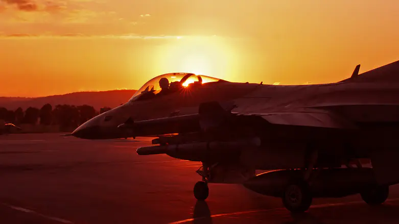 Война в Иране: нанесены мощные удары по шести аэропортам