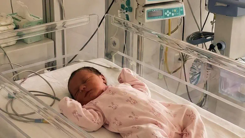 A 2-month-old has days to live - 862 people already responded