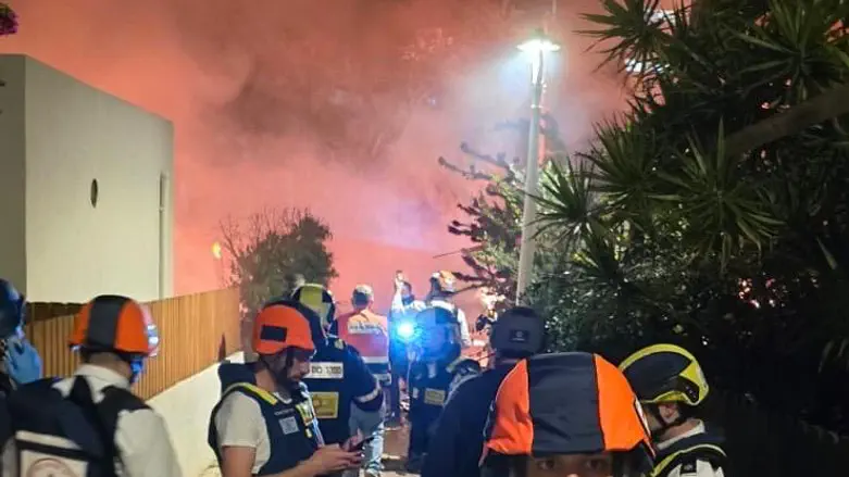 MDA operational footage House in Nahariya directly hit in rocket attack, 6 hurt