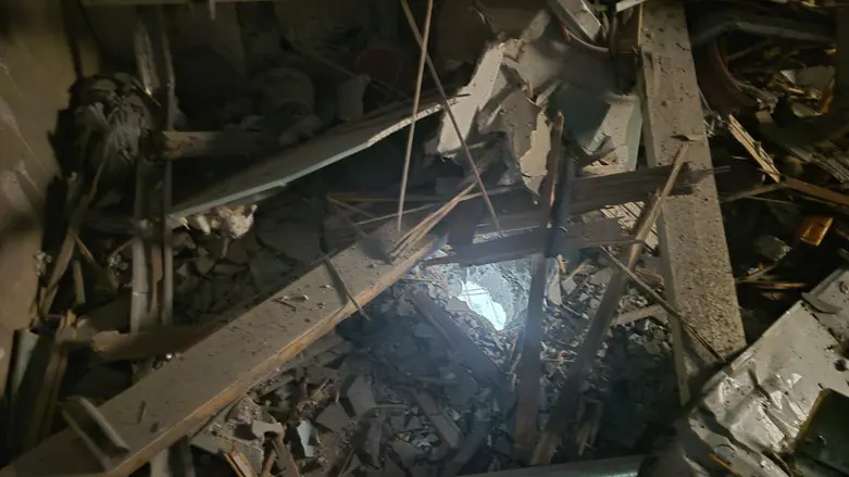 Hezbollah fires dozens of rockets at northern Israel