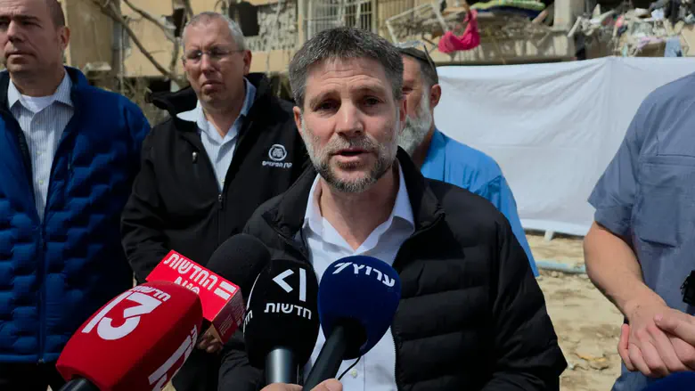 ערוץ 7 После ракетного обстрела: решительное послание Смотрича