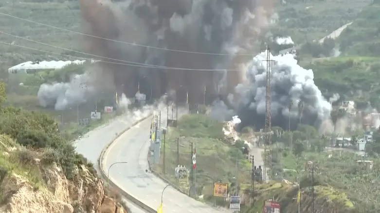 الجيش الإسرائيلي يقصف جسر القاسمية فوق نهر الليطاني