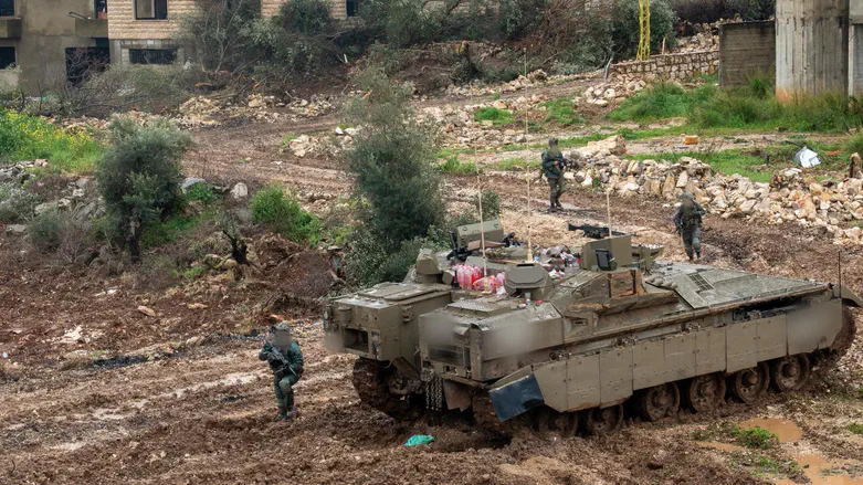 Hezbollah terrorist squad eliminated, IDF soldier lightly wounded